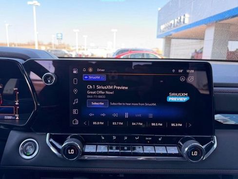 Used 2023 Chevrolet Colorado Z71 w/ Z71 Convenience Package 2 image 14