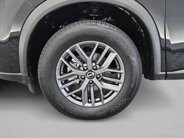 Used 2026 Nissan Rogue SV FWD image 26