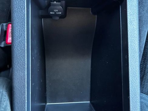 Used 2014 Nissan Altima 2.5 SV image 16