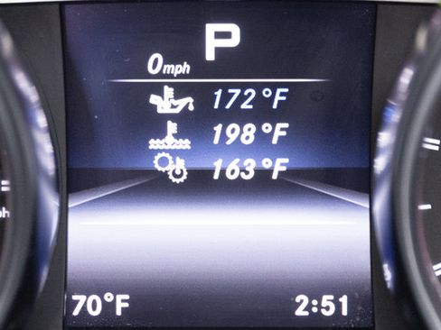 Used 2015 Mercedes-Benz SL 63 AMG w/ Driver Assistance Package image 92