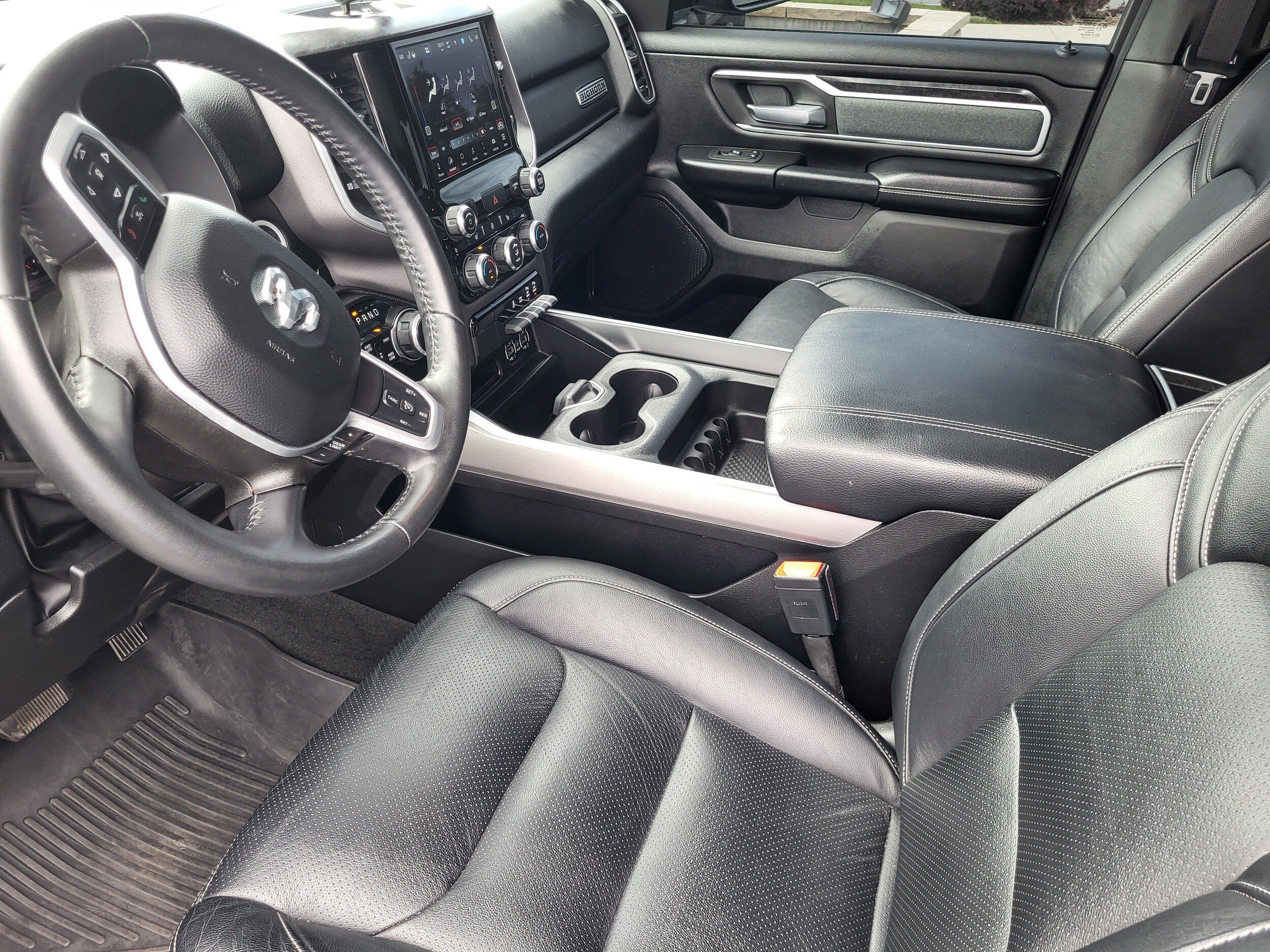 Used 2022 RAM 1500 Big Horn w/ Night Edition AWD/4WD image 11