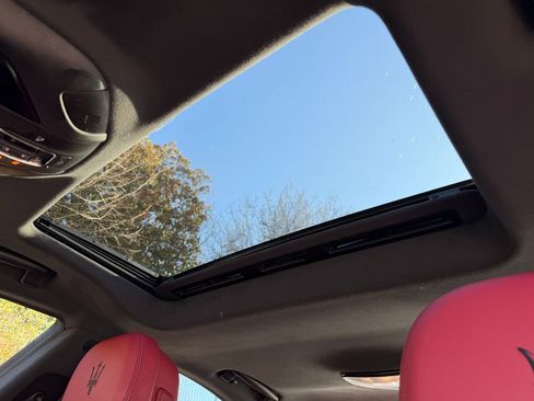 Used 2022 Maserati Ghibli Modena Q4 image 28