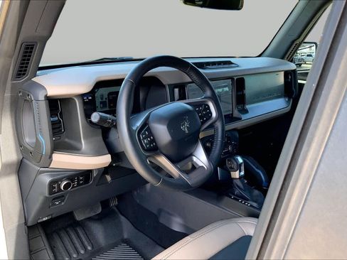 Used 2024 Ford Bronco Wildtrak AWD/4WD image 16