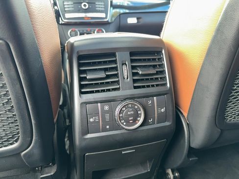 Used 2017 Mercedes-Benz GLS 550 4MATIC image 17
