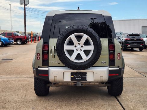 Used 2020 Land Rover Defender 110 S AWD/4WD image 7