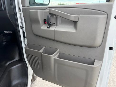 Used 2020 Chevrolet Express 2500 Extended w/ Driver Convenience Package image 16