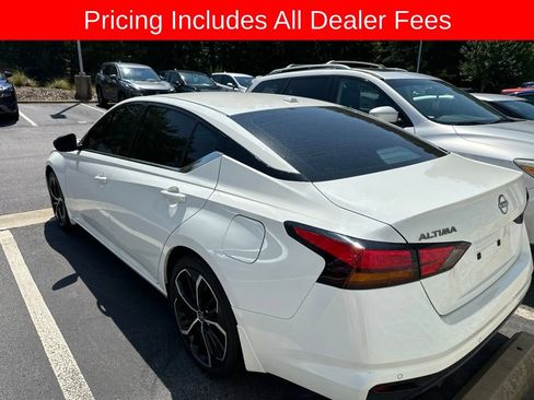 Certified 2025 Nissan Altima 2.5 SR w/ SR Premium Package FWD image 7