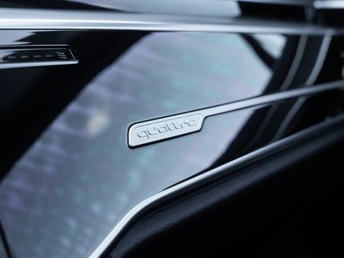 Certified 2022 Audi A8 L 3.0T w/ Executive Package image 16