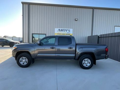 Used 2023 Toyota Tacoma SR image 9