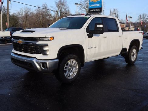 New 2026 Chevrolet Silverado 3500 LT w/ All Star Edition image 18