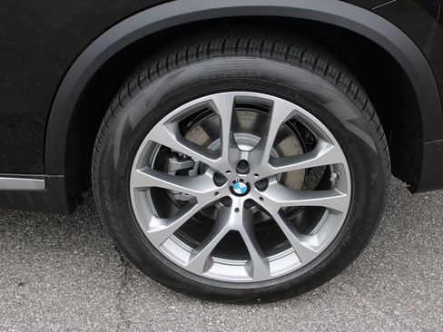 New 2026 BMW X5 xDrive40i w/ Executive Package image 36