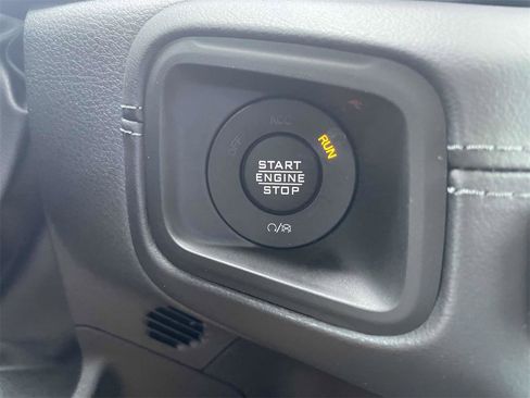 New 2025 Jeep Gladiator Rubicon image 15