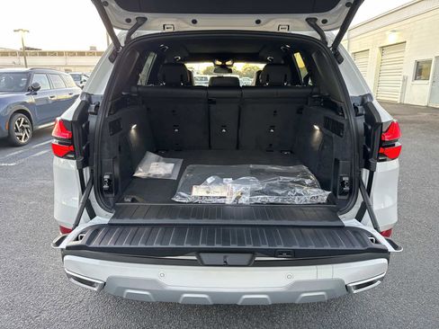 New 2026 BMW X5 xDrive40i w/ Parking Assistance Package image 11