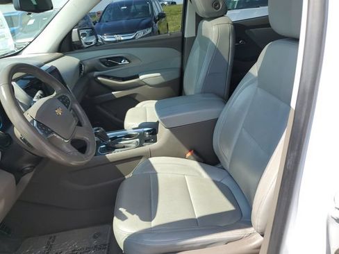 Used 2019 Chevrolet Traverse Premier AWD/4WD image 18