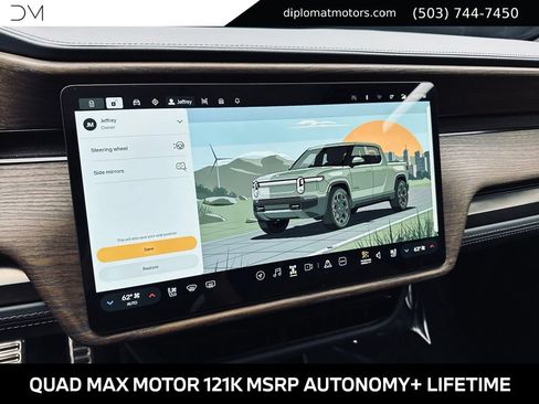 Used 2026 Rivian R1T Premium AWD/4WD image 32