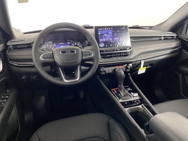 New 2026 Jeep Compass Trailhawk AWD/4WD image 17