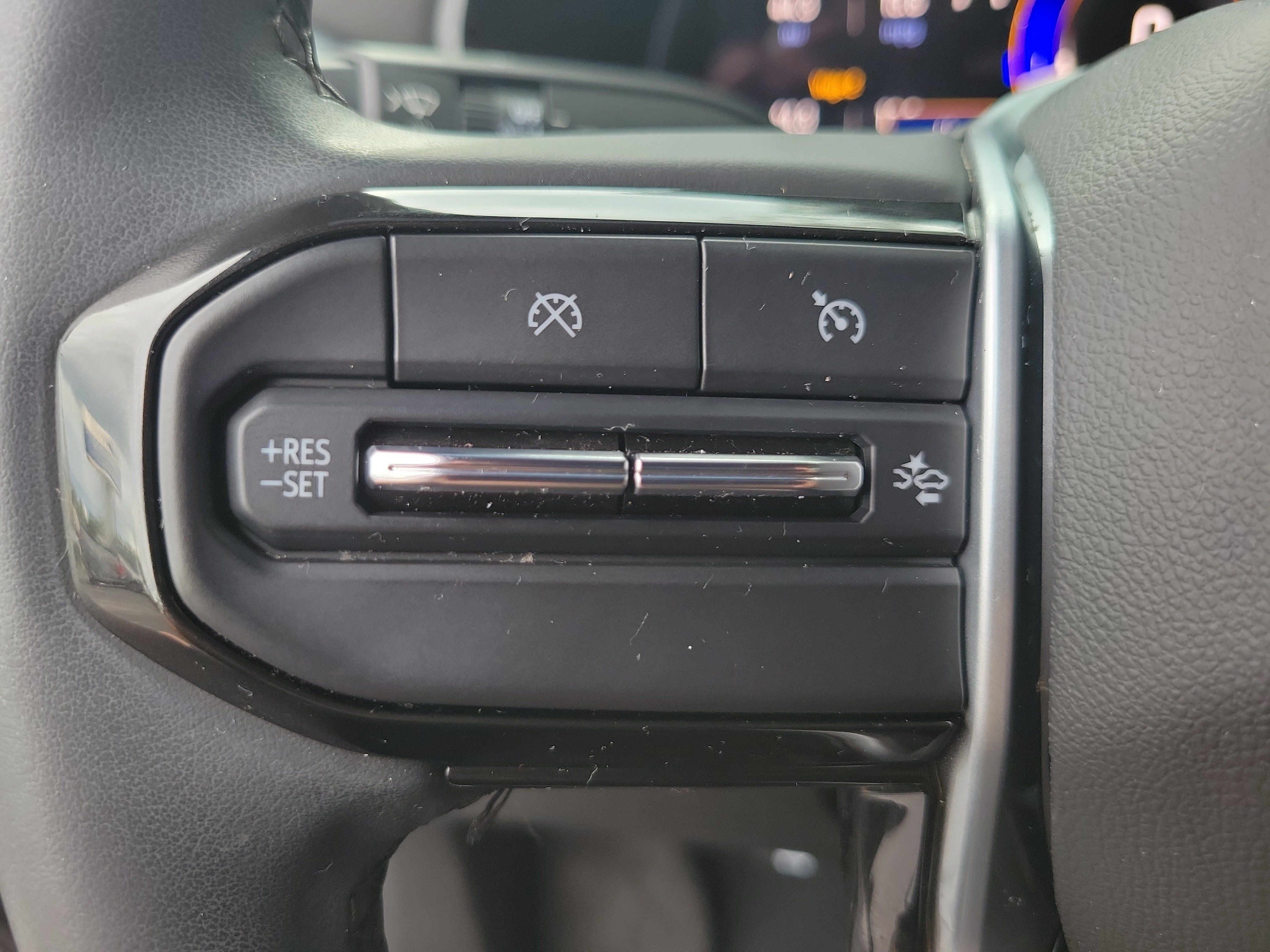 Used 2024 Chevrolet Colorado LT w/ LT Convenience Package RWD image 28