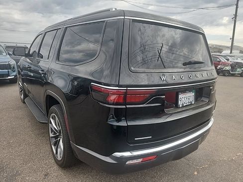 Used 2022 Jeep Wagoneer Series II w/ Premium Group I AWD/4WD image 11