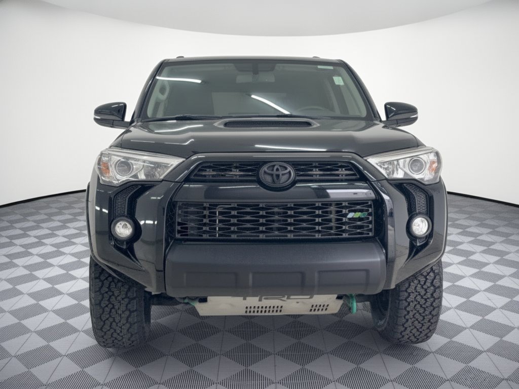 Used 2018 Toyota 4Runner TRD Off-Road Premium AWD/4WD image 6