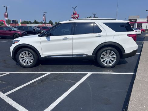 Used 2020 Ford Explorer Limited AWD/4WD image 8