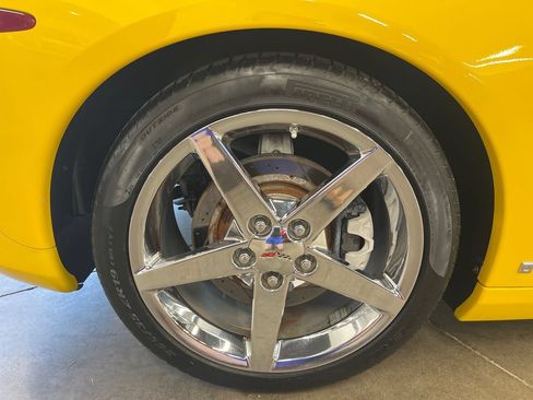 Used 2007 Chevrolet Corvette Convertible w/ Preferred Equipment Group RWD image 37
