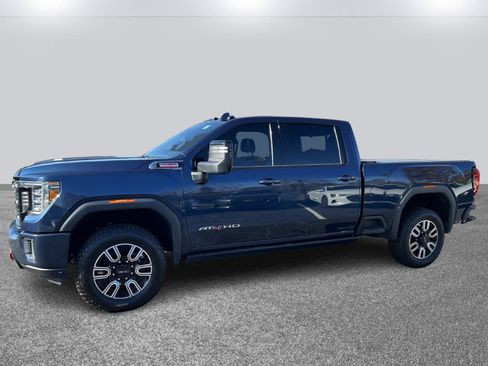 Used 2022 GMC Sierra 3500 AT4 w/ AT4 Premium Plus Package image 3