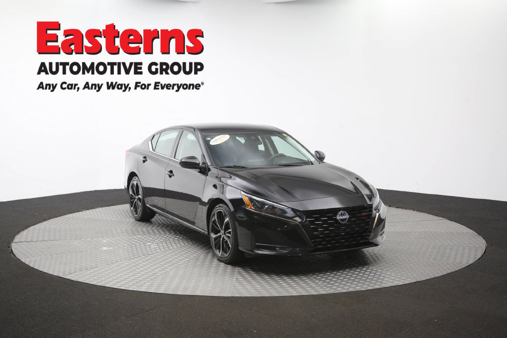 Used 2024 Nissan Altima 2.5 SR FWD image 52