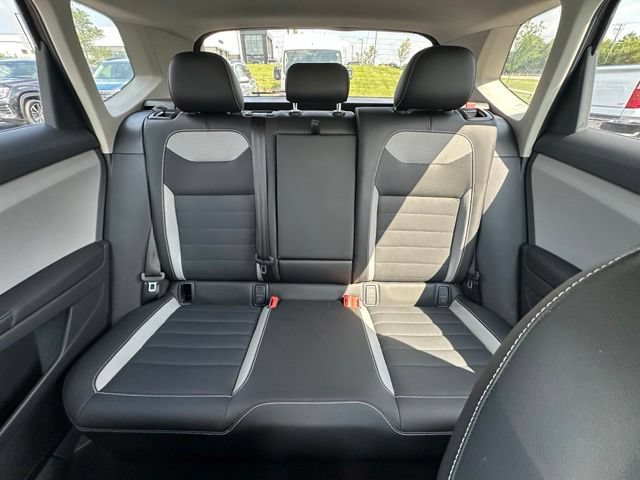 Certified 2022 Volkswagen Taos SEL AWD/4WD image 27