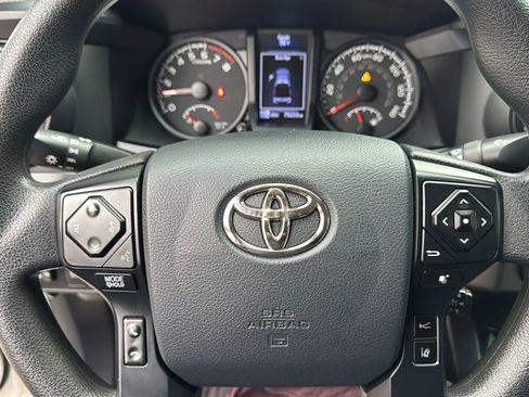 Used 2020 Toyota Tacoma SR image 17