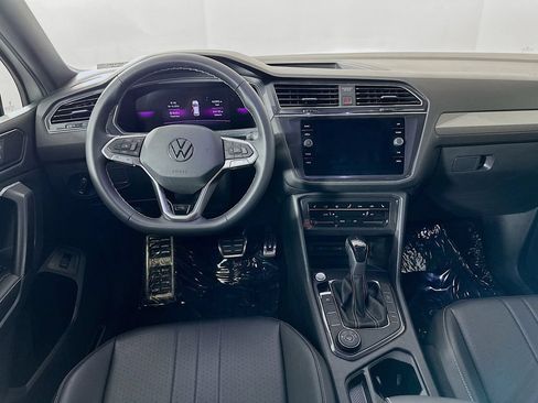 Used 2023 Volkswagen Tiguan SE R-Line AWD/4WD image 29