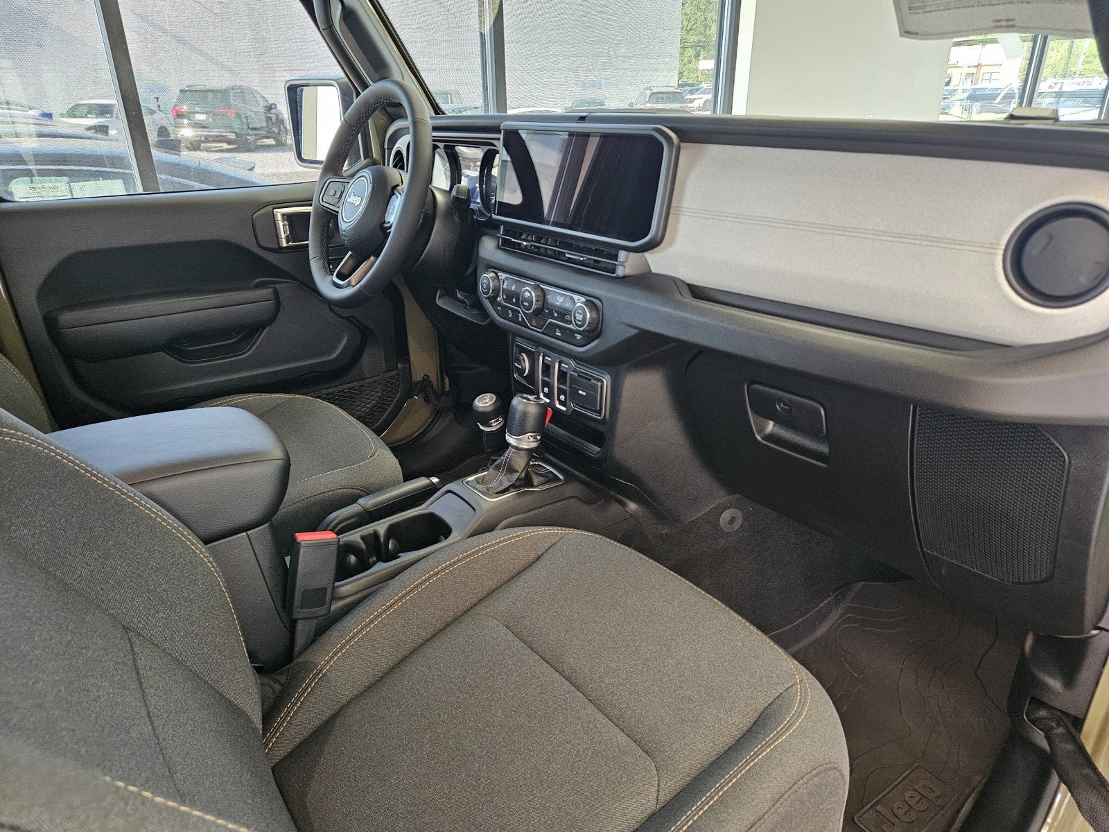 Used 2026 Jeep Wrangler Sport AWD/4WD image 13