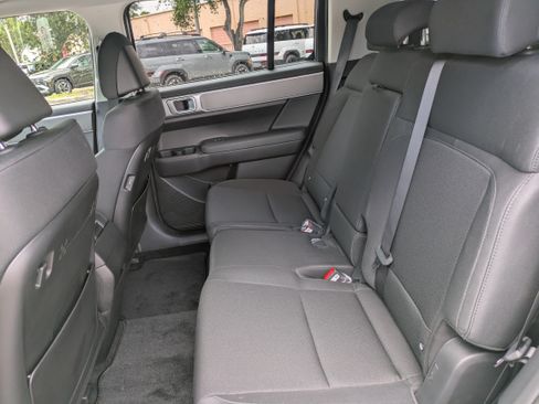 New 2027 Hyundai Santa Fe SE FWD image 11