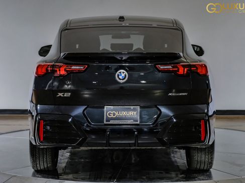 Used 2025 BMW X2 xDrive28i AWD/4WD image 11