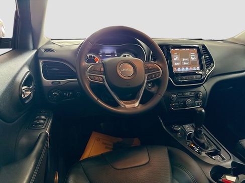 Used 2021 Jeep Cherokee Limited image 23