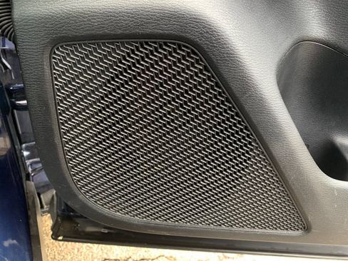 Used 2023 Mitsubishi Outlander SE image 23