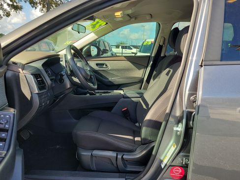 Certified 2023 Nissan Rogue S FWD image 17
