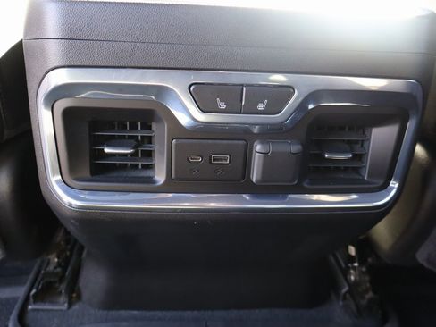 Used 2021 Chevrolet Silverado 1500 High Country w/ Technology Package image 23