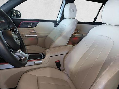 Certified 2025 Mercedes-Benz GLB 250 4MATIC image 15