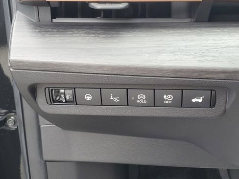 Certified 2023 Nissan Ariya FWD image 21