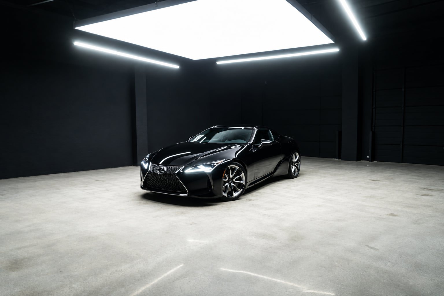 Used 2019 Lexus LC 500 Coupe w/ Touring Package RWD image 17