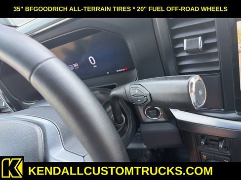 Used 2025 Ford F350 Lariat w/ Black Appearance Package AWD/4WD image 18