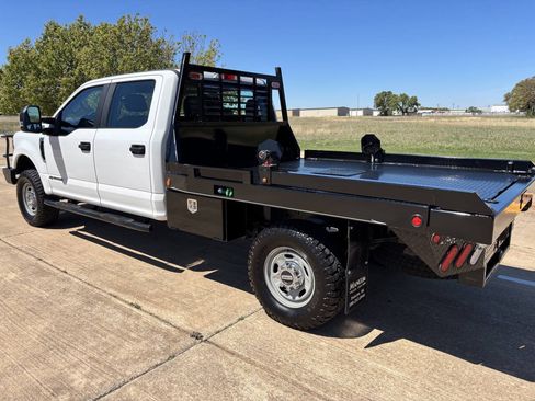 Used 2019 Ford F250 XL w/ Power Equipment Group AWD/4WD image 8