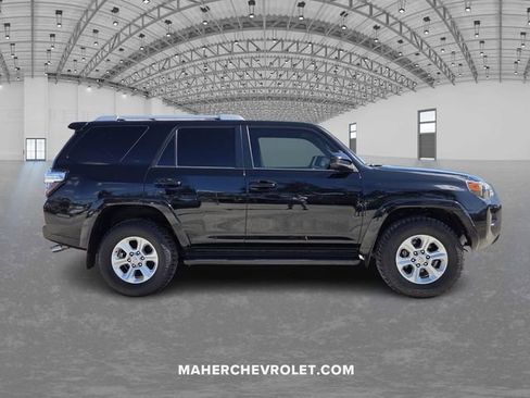 Used 2018 Toyota 4Runner SR5 image 8