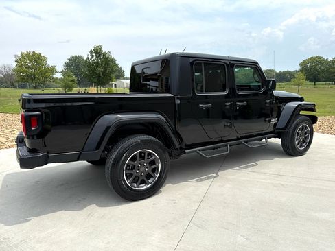 Used 2021 Jeep Gladiator Overland w/ Popular Equipment Package image 5