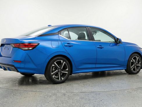 Used 2025 Nissan Sentra SV image 9