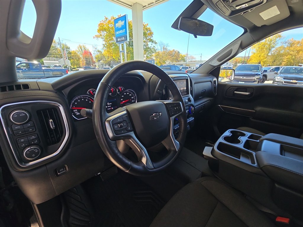 Used 2021 Chevrolet Silverado 1500 RST AWD/4WD image 10