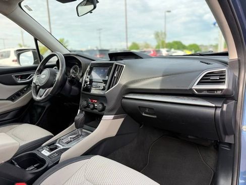 Used 2022 Subaru Forester Premium AWD/4WD image 16