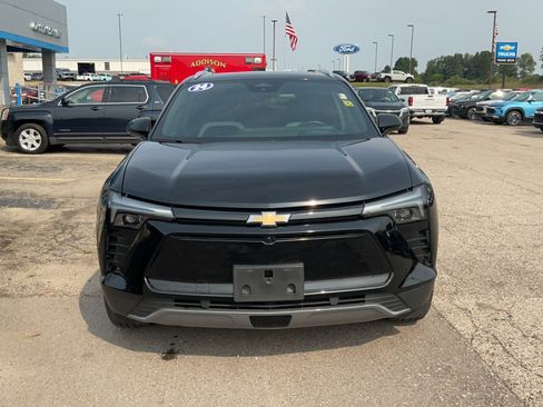 Used 2024 Chevrolet Blazer EV LT AWD/4WD image 2
