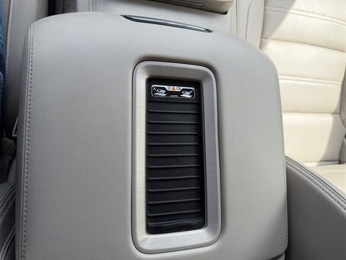 Used 2019 GMC Yukon Denali w/ Denali Ultimate Package image 44