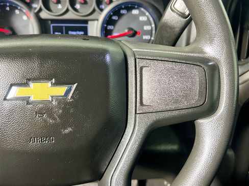 Used 2023 Chevrolet Silverado 1500 Custom image 19